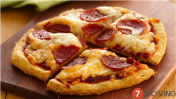 Cách làm bánh pizza bằng nồi cơm điện giòn ngon hấp dẫn